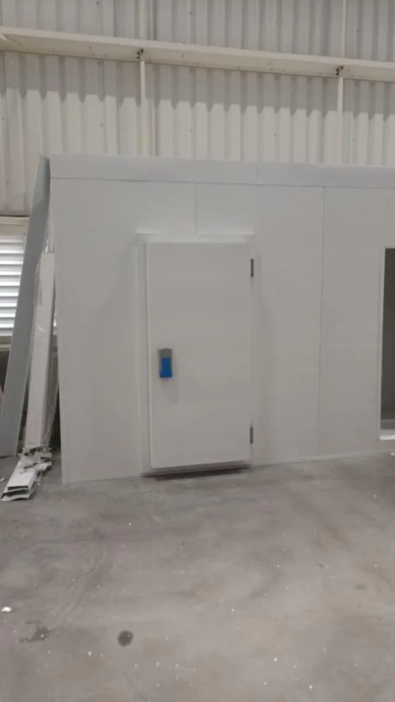 Instalação de câmara fria DPSP - projeto executado pela Gfrio